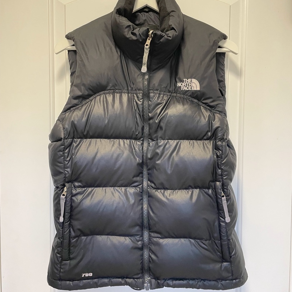 The North Face Nuptse 700 Vest size M